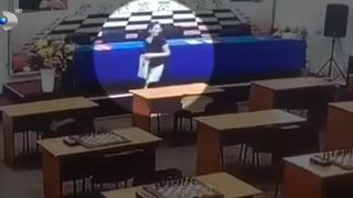 VIDEO Supărată că a pierdut meciul, o tânără și-a otrăvit adversara cu mercur! Totul s-a petrecut la o competiție de șah