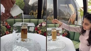 Cafea cu lapte, într-un cub de gheață