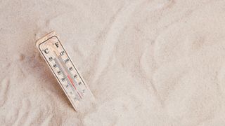 VIDEO Căldură tropicală &icirc;n jumătate de țară! Temperaturile &icirc;n Rom&acirc;nia ajung la 40 de grade