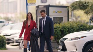 Tablou de familie, episod nou: Azra intră &icirc;n&nbsp;&rdquo;jocul&rdquo; lui Efe