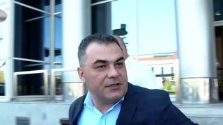 Zâmbetul unui suspect de crimă