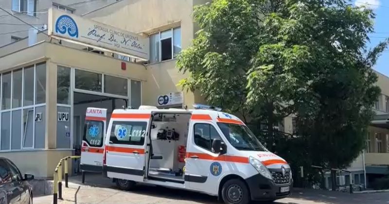 ambulanta, timpuri noi, atac bucuresti, barbat injunghiat 