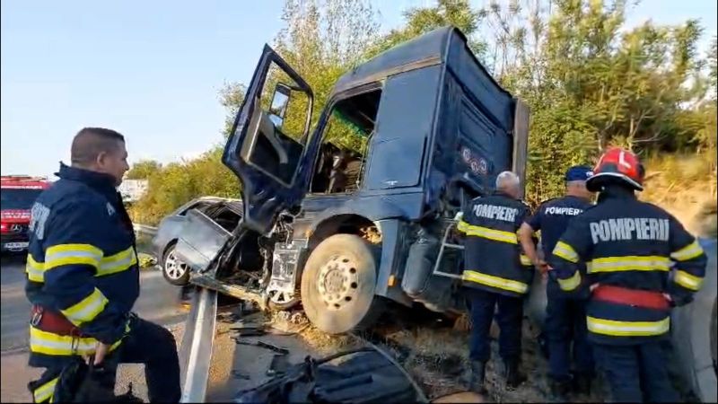 accident mortal, drobeta turnu severin, tineri morti 