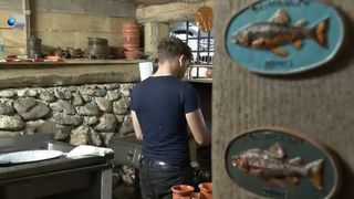 VIDEO Păstrăvăria, atracția turiștilor! Din ce în ce mai mulți oameni merg în astfel de locuri