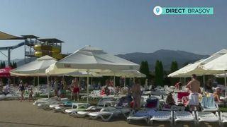 VIDEO Bronz de munte pentru zeci de mii de turiști! Foarte mulți oameni au ales să meargă pe Valea Prahovei în această minivacanță