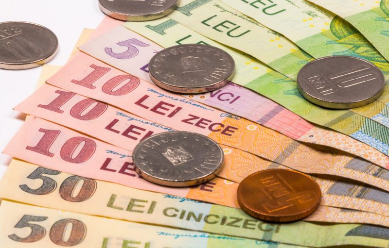 Deciziile cu pensiile recalculate ajung de astăzi la pensionari. 