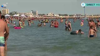 VIDEO Litoralul, sufocat de turiști! Deși prețurile nu sunt deloc mici, rom&acirc;nii au ales stațiunile din Rom&acirc;nia