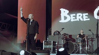 VIDEO Moment emoționant la concertul trupei Bere Gratis: Și-a cerut de soție iubita în fața a mii de oameni