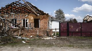 barbat mort, casa daramata, dambovita 