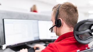 Ce se întâmplă dacă suni la 112 degeaba sau din greșeală? Alertarea falsă se pedepsește cu amenzi uriașe