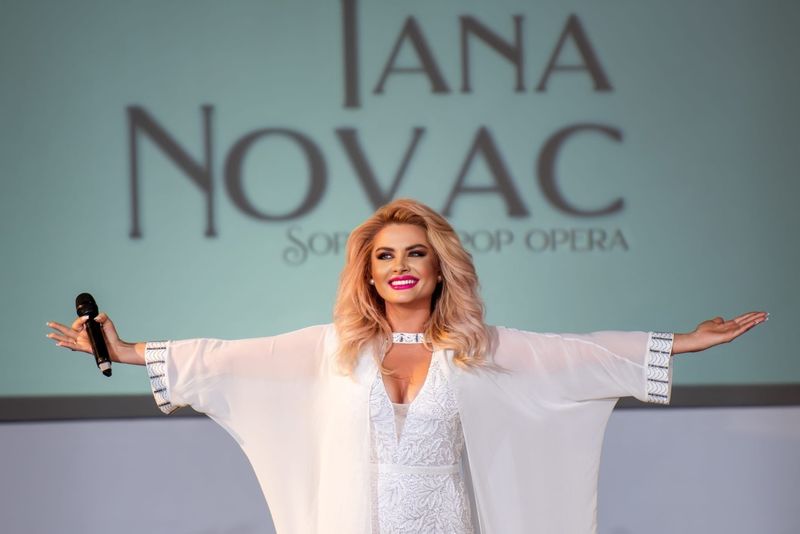 Iana Novac concert