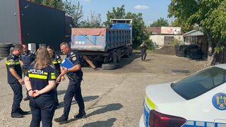 Explozie la un service auto din Botoșani! Doi bărbați au fost răniți, unul dintre ei este în stare critică