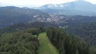 VIDEO Mai multe orașe din Rom&acirc;nia ar putea să dispară &icirc;n următorii ani. Perla turismului montan, fără locuitori 