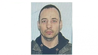 A evadat din închisoare, când se afla în permisie pentru o zi. Bărbatul este căutat în mai multe județe