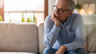 Un pensionar, nemulțumit de pensia de 17.000 de lei, obținută după recalculare. Mulți nici nu visează la această sumă: "Mi se pare bătaie de joc"