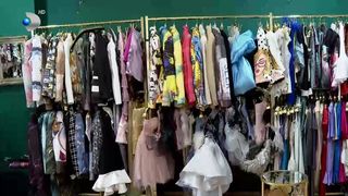 VIDEO Ținutele de scenă, provocarea artistelor! Articolele vestimentare pentru concerte nu sunt ușor de ales