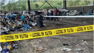 Un bebeluș a fost găsit fără suflare pe rampa de colectare a deșurilor, din Bârsana