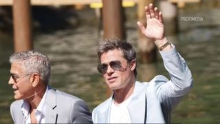 VIDEO Brad Pitt și George Clooney, apariție de senzație! Modul inedit prin care și-au făcut intrarea în Veneția