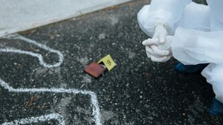 barbat disparut, roman mort italia 