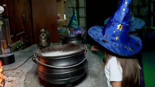 VIDEO Copiii descoperă lumea &icirc;n locul unde vrăjile prind viață! Școala de Magie, o experiență unică