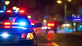 VIDEO Luat la bătaie ca-n Vestul Sălbatic! Ce măsuri au luat oamenii legii împotriva agresorilor?