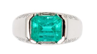 Bijuterii ale c&acirc;ntăreței Maria Tănase și alte peste 300 de piese excepționale, &icirc;n licitație la Artmark&nbsp;