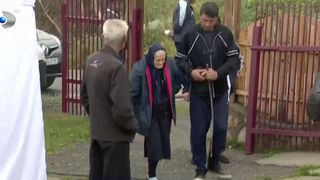 VIDEO &bdquo;Dacă mă sucesc, imediat cad jos&rdquo;. Satele &bdquo;bolnave&rdquo; ale Rom&acirc;niei