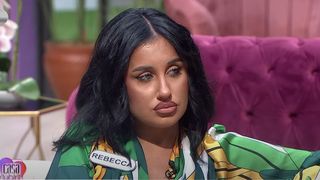 Rebecca spune că nu s-a legat de copilul lui Robert.