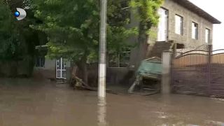 VIDEO „Oamenii ăștia își bat joc de noi!”. Stare de alertă în Galați și Vaslui