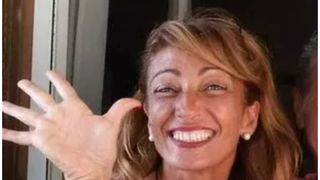 Gabriella Cario ar fi acuzat stări de rău &icirc;n timp ce aștepta la poarta de &icirc;mbarcare 