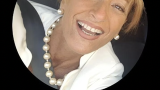 Gabriella Cario ar fi acuzat stări de rău &icirc;n timp ce aștepta la poarta de &icirc;mbarcare 