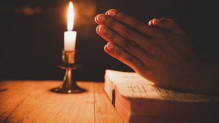 Rugăciune puternică pentru liniște în familie. Cum e bine să te rogi pentru armonia ta și a celor dragi