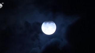 VIDEO Eclipsa parțială de lună, vizibilă și în România! Imaginile sunt spectaculoase