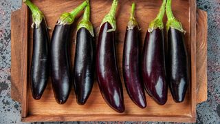 La ce temperatura se coc vinetele la cuptor