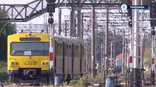 VIDEO &bdquo;Dacă eu alerg, să am o pistă, &icirc;l &icirc;ntrec&rdquo;. Vagon de călători, sărit de pe șine, &icirc;n Arad