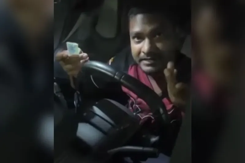 Hoțul a încercat să-l convingă pe proprietarul mașinii că a ajuns din greșeală în interior