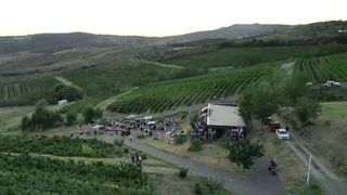 VIDEO Ce faci în weekend, cu Claudia Costandiș. Petrecere ca în Toscana