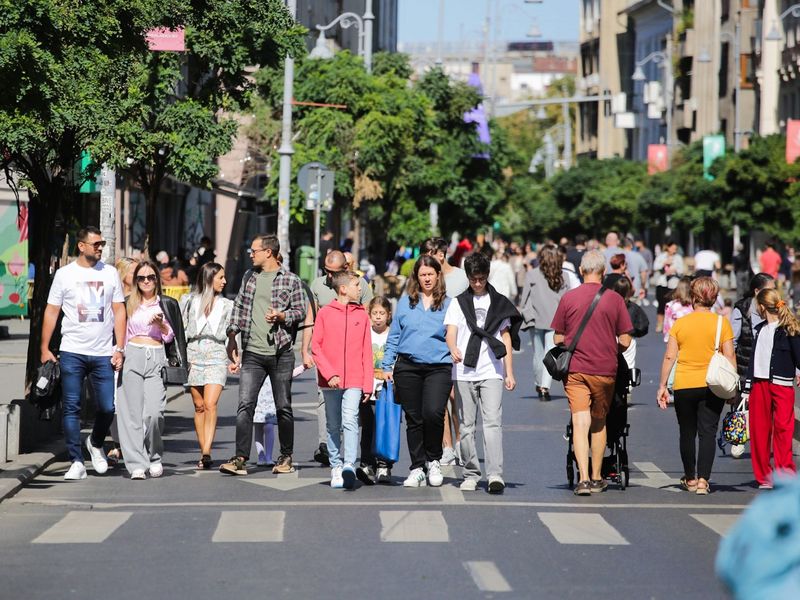 Străzi Deschise, București – Promenadă Urbană