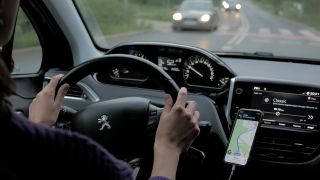 Google Maps sau Waze? Ce trebuie să știe șoferii, care funcționează mai bine