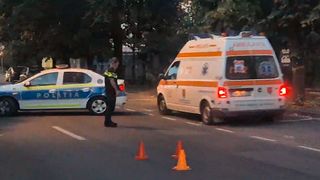 Hoțul a sărit de la etajul unui hotel din Timișoara când a auzit poliția la ușă. Ce a pățit tânărul de 20 de ani, dat în urmărire națională