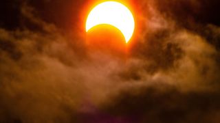 Eclipsă de soare pe 2 octombrie 2024: Cum sunt zodiile influențate?