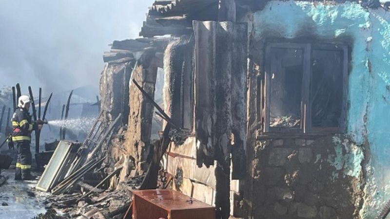 incendiu, arges, pompieri, case arse 