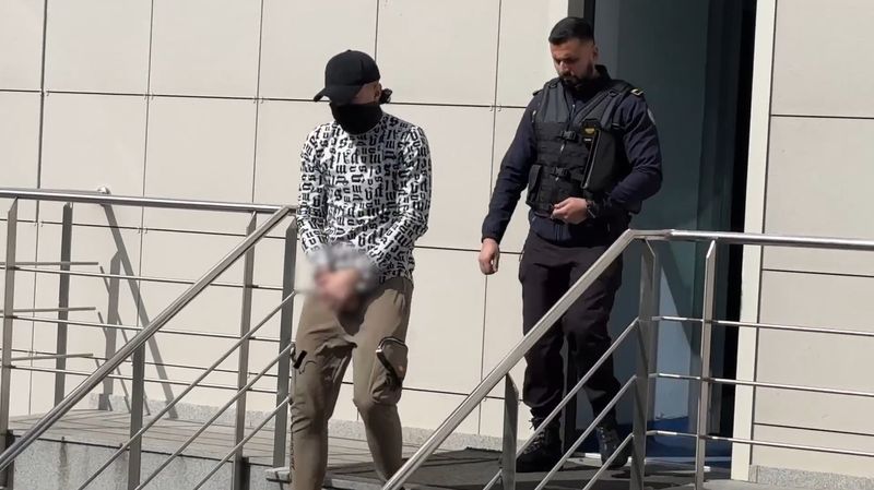 criminal craiova, crima gratina motanica, meliss, tanar injunghiat 