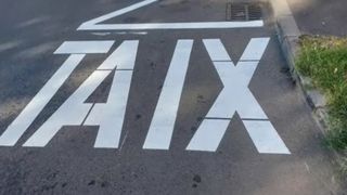 VIDEO „Dorel” lovește din nou, de această dată la Brăila! În oraș a apărut stația de „TAIX”: „Așa s-au inventat bancurile cu Dorei”