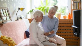 O clipă de neatenție a băgat-o în comă pe o badantă româncă! Femeia de 51 de ani s-a prăbușit și nu a fost găsită decât după 12 ore