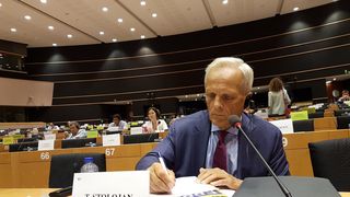 Theodor Stolojan a fost premier, europarlamentar și economist la Banca Mondială