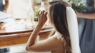 "Nu mă uit la lucrurile rele" O femeie a aniversat un an de la nunta cu ea însăși și este mai fericită ca niciodată. Ce a mărturisit, după un an de măritiș: "Am încălcat câteva jurăminte"