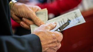 Vești bune pentru o categorie de rom&acirc;ni! Ce condiții trebuie să &icirc;ndeplinească cei care vor primi un nou sprijin financiar din partea statului?