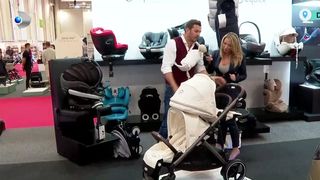 VIDEO Cea mai mare expoziție pentru copii și părinți! Care sunt cele mai noi produse pentru &icirc;ngrijirea celor mici?