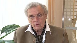 VIDEO EXCLUSIV „Îmi vine să plâng! Aici vreau să mor!” Florin Piersic, cu ochii plini de lacrimi, știe că numai rugăciunile românilor l-au mai ținut în viață! Actorul încă duce o luptă grea cu problemele de sănătate